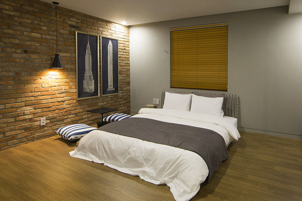 Hotel Brown Dot Gimhae Esterno foto