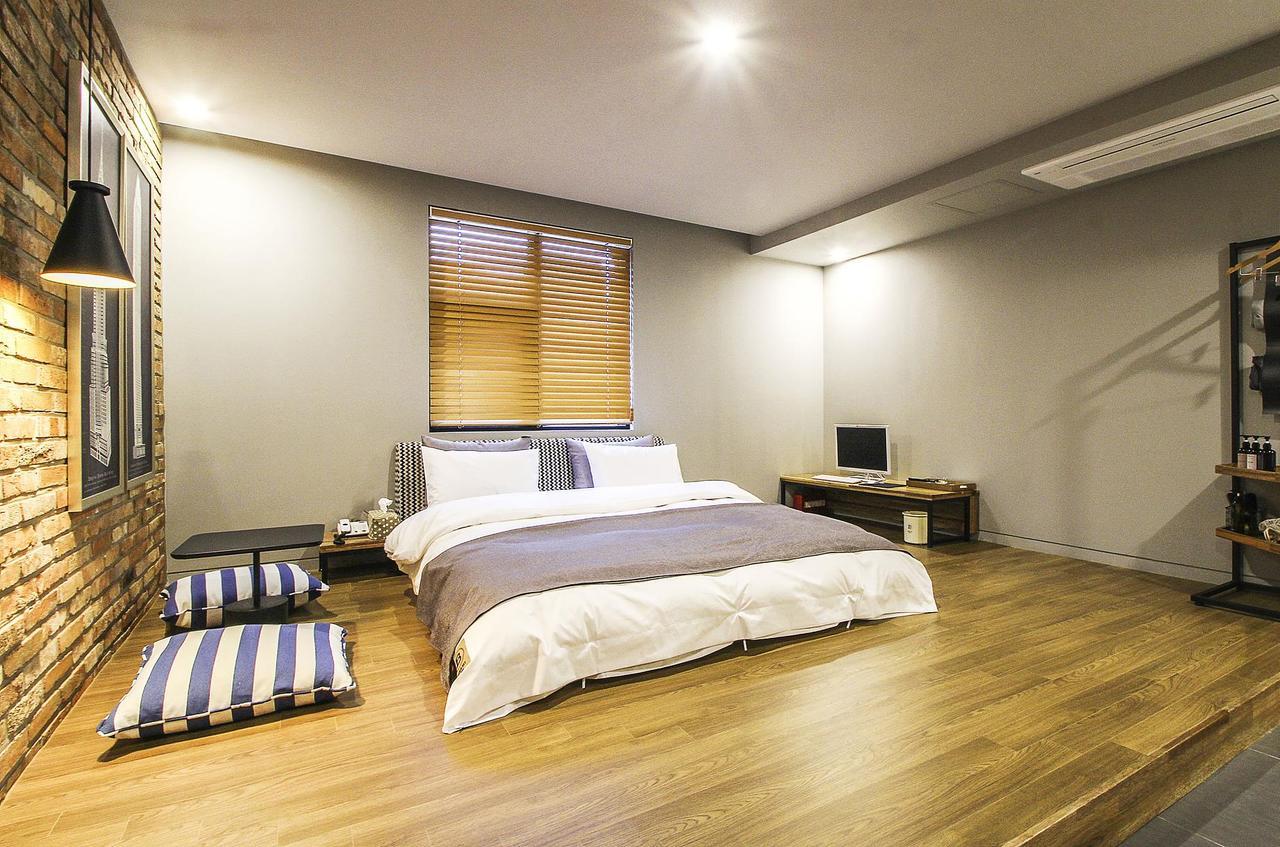 Hotel Brown Dot Gimhae Esterno foto