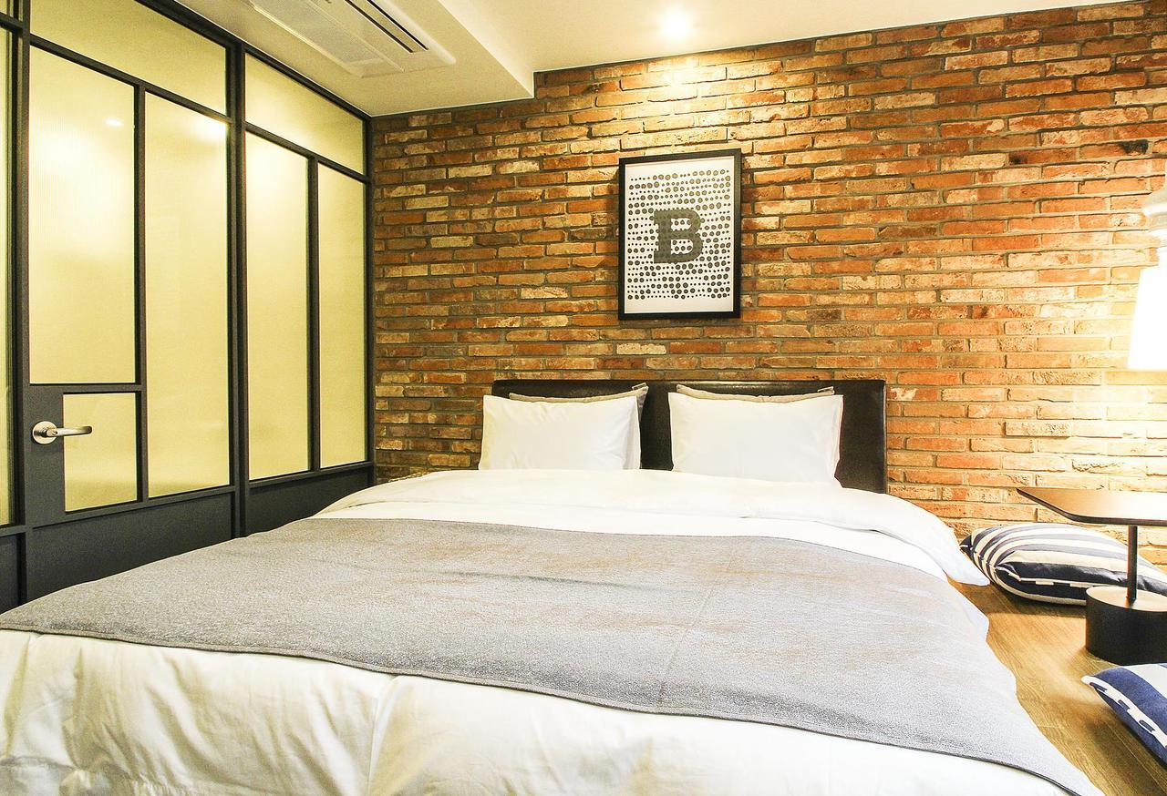 Hotel Brown Dot Gimhae Esterno foto