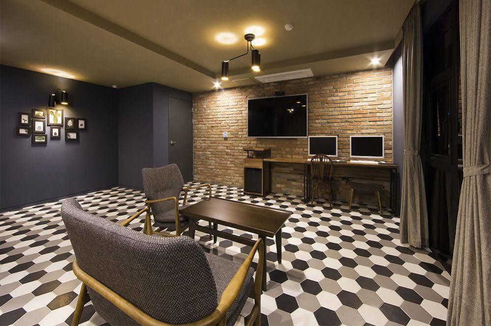 Hotel Brown Dot Gimhae Esterno foto