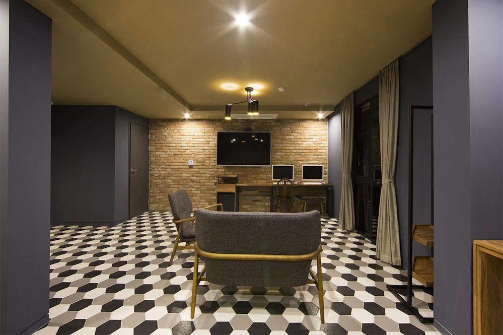 Hotel Brown Dot Gimhae Esterno foto